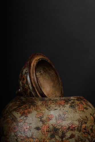 Objet de décoration Cassolettes, coupe et vase - Vase en terre cuite peinte en décor Arte Povera, couvercle en bois, Piémont, 18ie siècle