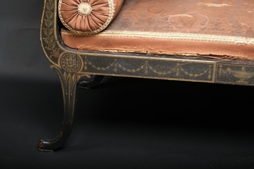 Banc en bois peint en forme de gondole, Europe du Nord début 19e - Sièges Style Restauration - Charles X