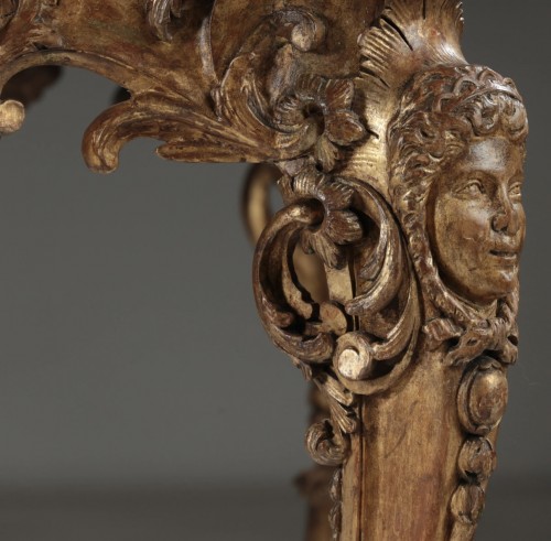 Mobilier Table & Guéridon - Table de milieu en bois doré du 19e siècle
