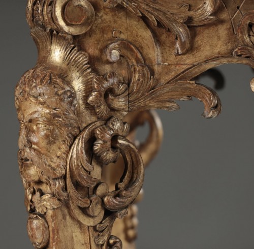 Table de milieu en bois doré du 19e siècle - Vagabond Antiques