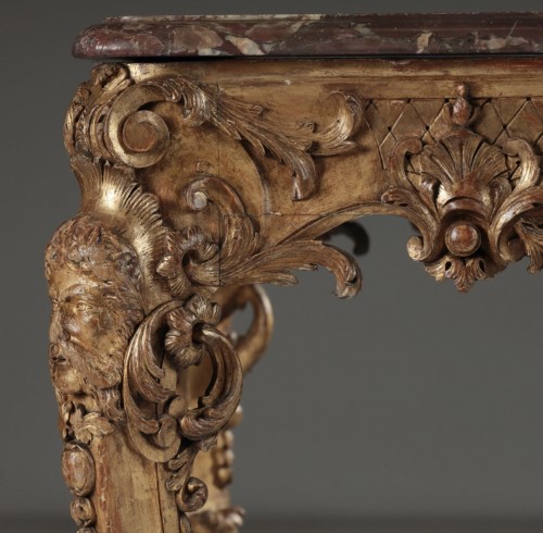 XIXe siècle - Table de milieu en bois doré du 19e siècle