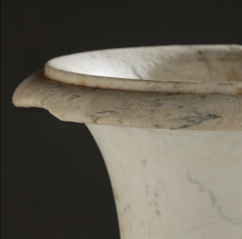 XIXe siècle - Paire de vases en marbre, vers 1800