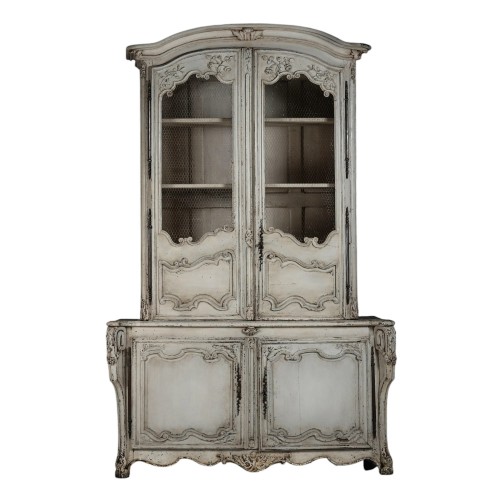 Buffet deux corps corps en chêne sculpté, France 18e siècle