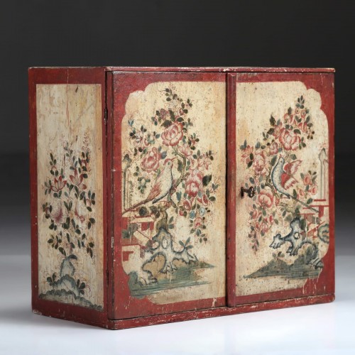 Cabinet à décor de Chinoiseries, vers 1780 - Mobilier Style 