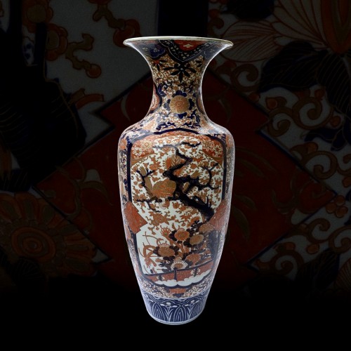 Pair of Imari porcelain vases  - Asian Works of Art Style 