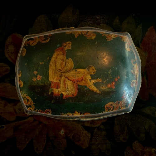 A Venetian polychrome painted box, mid XVIII Century - 