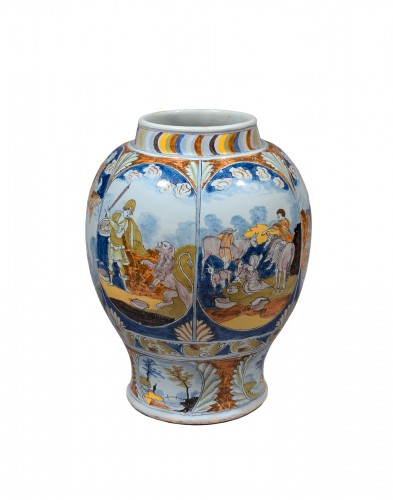 A large vase with a polychrome &quot;à la palette&quot; decor