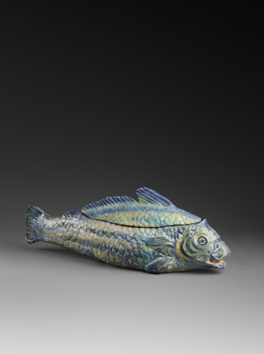 Porcelain & Faience  - Covered carp-shaped tureen in Brussels earthenware