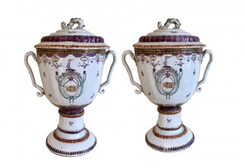 Paire de "loving cups" en porcelaine de la Compagnie des Indes