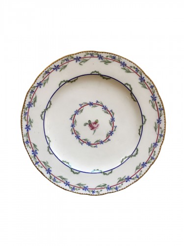 Assiette du service du "Gobelet du Roi" en porcelaine de Sèvres