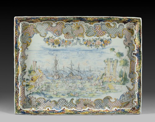 A cabaret table with a Rouen faience top - Porcelain & Faience Style 
