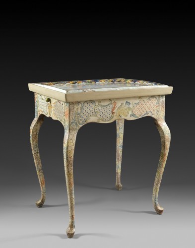 Porcelain & Faience  - A cabaret table with a Rouen faience top