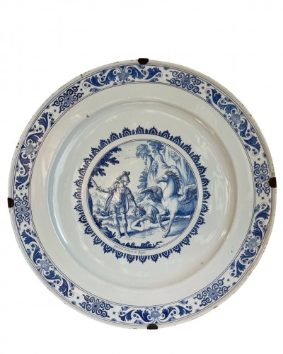 Grand plat en faïence de Marseille, Saint-Jean-du-Désert