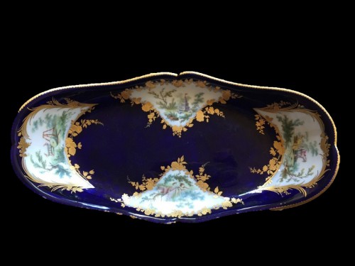 Plateau de déjeuner dit « en porte-huilier » en porcelaine de Vincennes - Céramiques, Porcelaines Style Louis XV