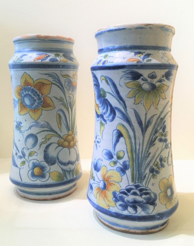 Two Muel faience albarelles - Porcelain & Faience Style 