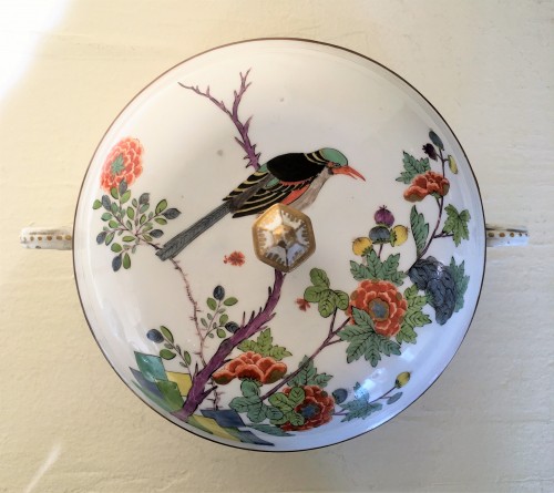 A Meissen covered bowl - Porcelain & Faience Style 