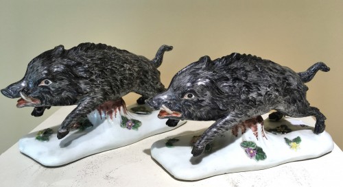 Porcelain & Faience  - Two Höchst figures of a running boar