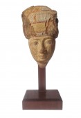 Masque de momie égyptien en bois polychr, fin de la période dynast. c. 700-300 av.J-C