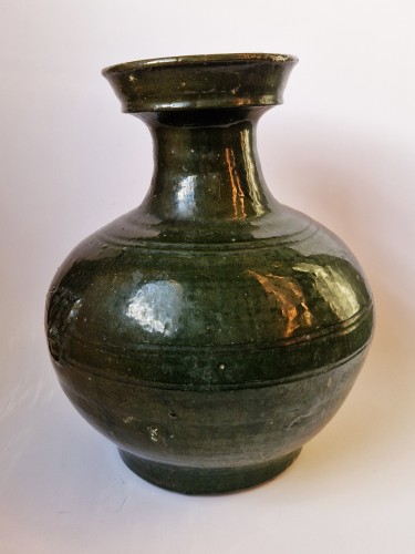 Céramiques, Porcelaines  - Vase Hu en terre cuite à glaçure verte dynastie Han Chine vers 206 av. J.-C. – 220 ap